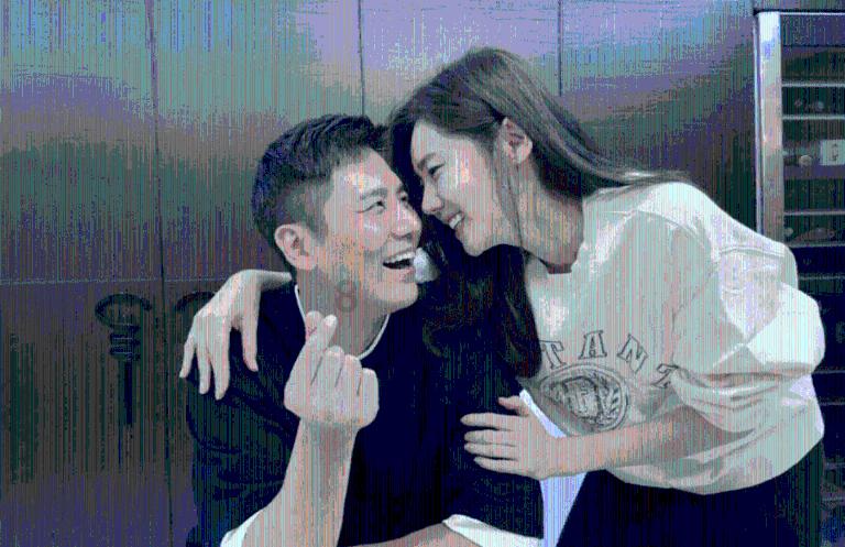 在佐助心里，鸣人是不是他重要的朋友？游戏画面